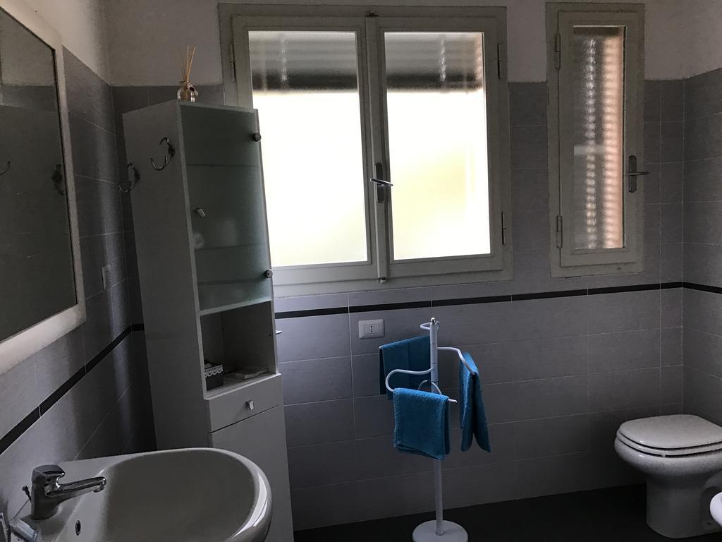 Affittacamere Le Rose Imola Bagian luar foto